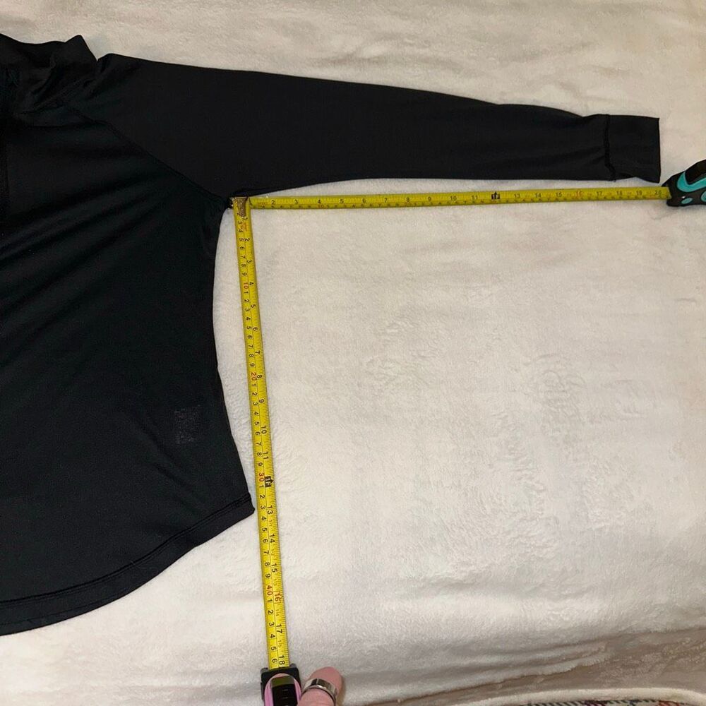 Reebok Women’s Small Athletic Long Sleeve Quarter Zip Pullover Black Gently Worn - Picture 7 of 7